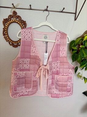 Stoosh Light Pink Quilted Tie-Front Vest